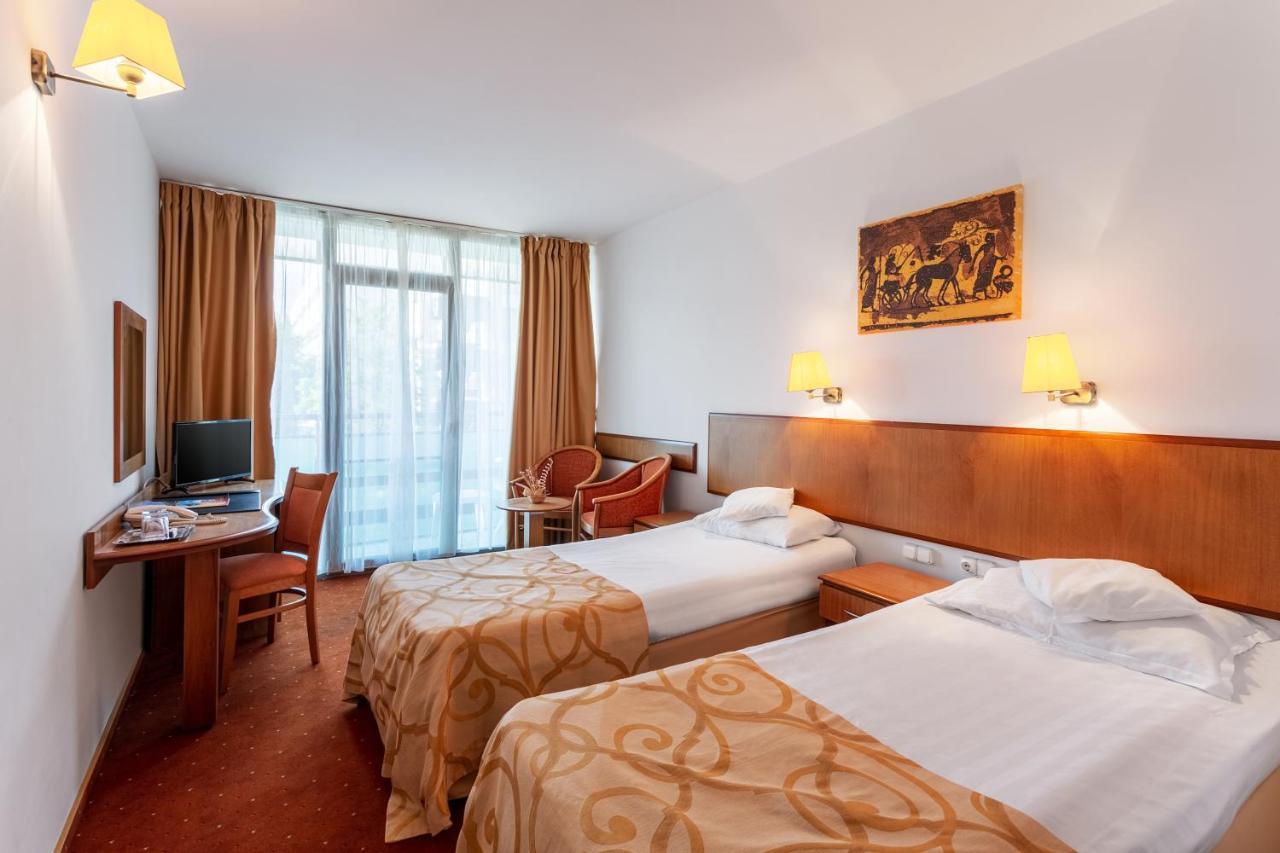 Hotel Cleopatra Saturn Eksteriør bilde
