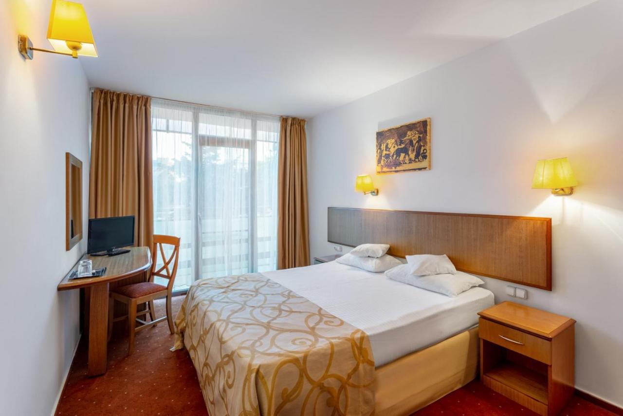 Hotel Cleopatra Saturn Eksteriør bilde